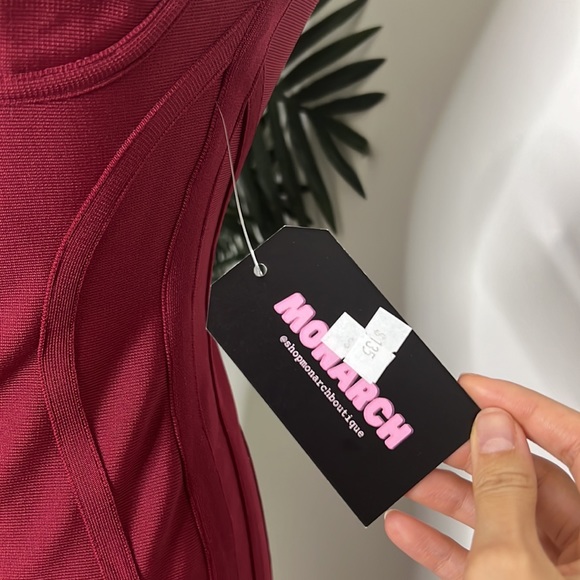 Maroon Formal Bandage Dress - Picture 3 of 6